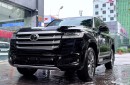 Toyota Land Cruiser HEV giá 4,71 tỷ đồng vẫn hút khách Việt, doanh số gấp hơn 7 lần bản xăng
